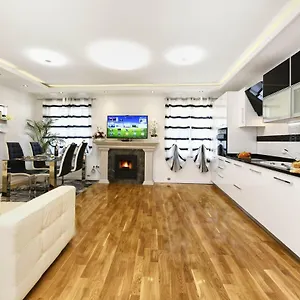 https://apartment-markovski.in-istria.net